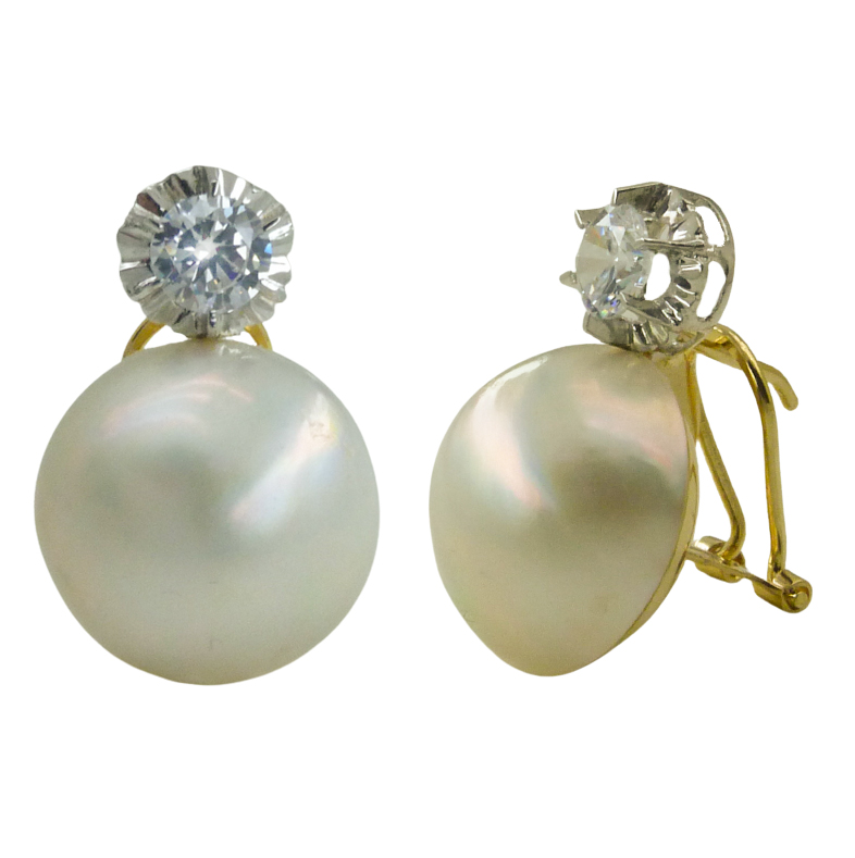 PENDIENTES PERLA JAPONESA MABE 12/15MM Y SOLISTA DE ORO BLANCO.OMEGA.